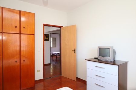 Casa à venda com 200m², 4 quartos e 3 vagasQuarto 1 - Suíte