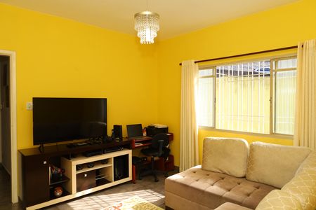 Casa à venda com 200m², 4 quartos e 3 vagasSala 2