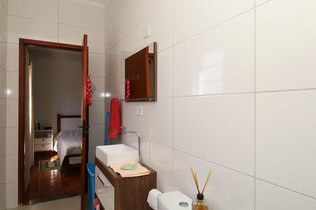 Casa à venda com 200m², 4 quartos e 3 vagasBanheiro 1 - Suíte 