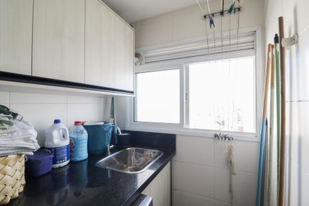 Apartamento à venda com 70m², 2 quartos e 1 vaga Apartamento à venda com 70m², 2 quartos e 1 vagaCozinha e Área de Serviço