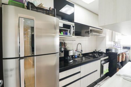 Apartamento à venda com 70m², 2 quartos e 1 vaga Apartamento à venda com 70m², 2 quartos e 1 vagaCozinha e Área de Serviço