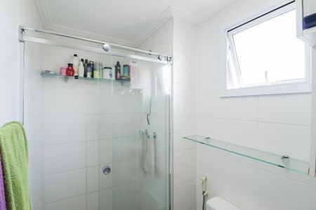 Apartamento à venda com 70m², 2 quartos e 1 vaga Apartamento à venda com 70m², 2 quartos e 1 vagaBanheiro da Suíte