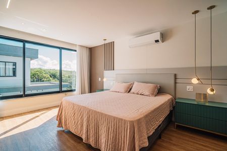 Casa de condomínio para alugar com 548m², 5 quartos e 2 vagasQuarto