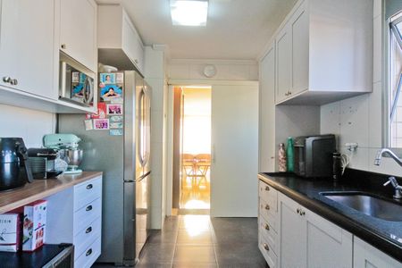 Apartamento à venda com 123m², 3 quartos e 2 vagas Apartamento à venda com 123m², 3 quartos e 2 vagasCozinha