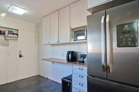 Apartamento à venda com 123m², 3 quartos e 2 vagas Apartamento à venda com 123m², 3 quartos e 2 vagasCozinha