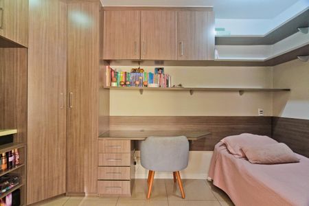 Apartamento à venda com 123m², 3 quartos e 2 vagas Apartamento à venda com 123m², 3 quartos e 2 vagasQuarto 1