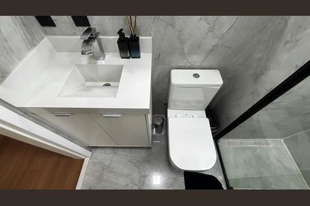 Apartamento à venda com 56m², 2 quartos e 1 vaga Apartamento à venda com 56m², 2 quartos e 1 vagaBanheiro