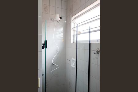 Banheiro de casa para alugar com 1 quarto, 50m² em Vila Menck, Osasco