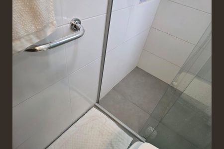 Apartamento para alugar com 65m², 2 quartos e 1 vaga Apartamento para alugar com 65m², 2 quartos e 1 vagaBanheiro