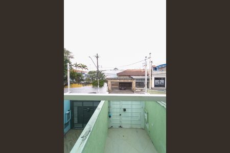 Casa à venda com 100m², 3 quartos e 2 vagas Casa à venda com 100m², 3 quartos e 2 vagasVaranda da Suíte