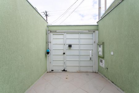 Casa à venda com 100m², 3 quartos e 2 vagas Casa à venda com 100m², 3 quartos e 2 vagasGaragem
