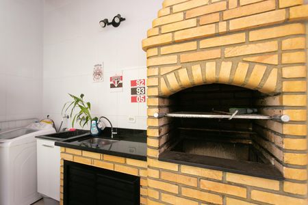 Casa à venda com 100m², 3 quartos e 2 vagas Casa à venda com 100m², 3 quartos e 2 vagasÁrea Externa