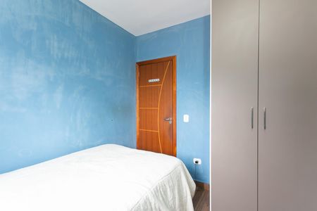 Casa à venda com 100m², 3 quartos e 2 vagas Casa à venda com 100m², 3 quartos e 2 vagasQuarto 1