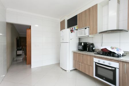 Casa à venda com 100m², 3 quartos e 2 vagas Casa à venda com 100m², 3 quartos e 2 vagasCozinha - Armários