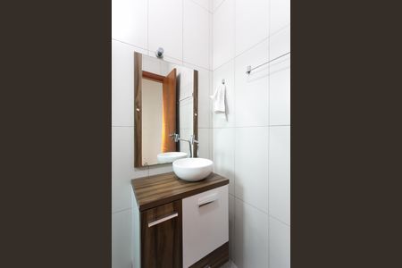 Casa à venda com 100m², 3 quartos e 2 vagas Casa à venda com 100m², 3 quartos e 2 vagasBanheiro da Suíte