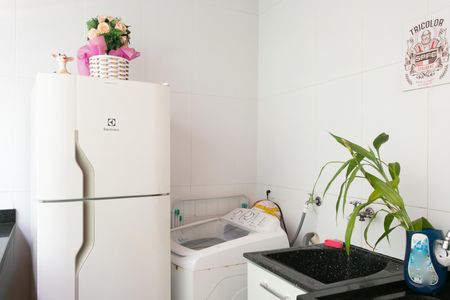 Casa à venda com 100m², 3 quartos e 2 vagas Casa à venda com 100m², 3 quartos e 2 vagasÁrea de Serviço