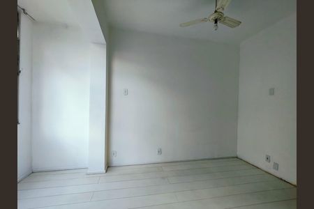 Apartamento à venda com 28m², 1 quarto e sem vaga Apartamento à venda com 28m², 1 quarto e sem vagaQuarto