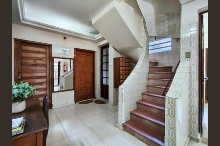 Apartamento à venda com 28m², 1 quarto e sem vaga Apartamento à venda com 28m², 1 quarto e sem vagaFachada e portaria