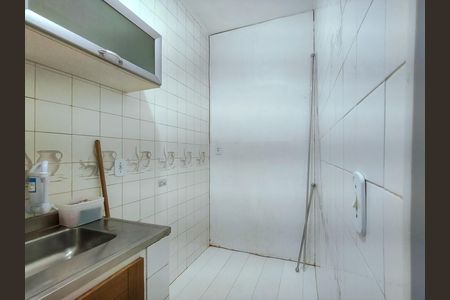 Apartamento à venda com 28m², 1 quarto e sem vaga Apartamento à venda com 28m², 1 quarto e sem vagaCorredor