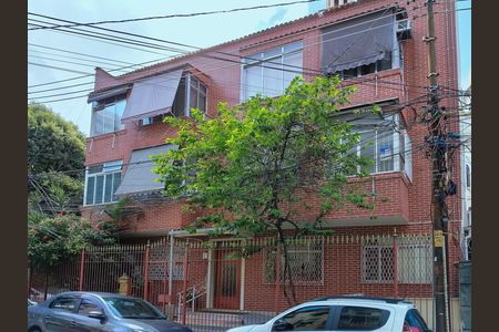 Fachada e portaria de apartamento à venda com 1 quarto, 28m² em Tijuca, Rio de Janeiro