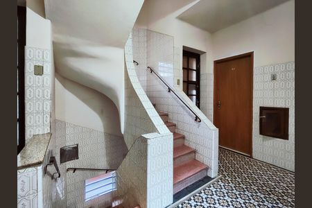 Apartamento à venda com 28m², 1 quarto e sem vaga Apartamento à venda com 28m², 1 quarto e sem vagaFachada e portaria