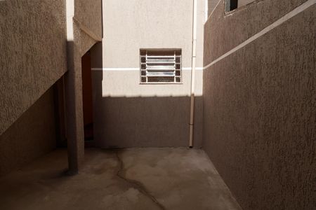 Casa para alugar com 93m², 2 quartos e 1 vaga Casa para alugar com 93m², 2 quartos e 1 vagaQuintal e Área de Serviço