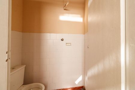 Casa para alugar com 93m², 2 quartos e 1 vaga Casa para alugar com 93m², 2 quartos e 1 vagaBanheiro de serviço