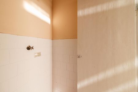 Casa para alugar com 93m², 2 quartos e 1 vaga Casa para alugar com 93m², 2 quartos e 1 vagaBanheiro de serviço