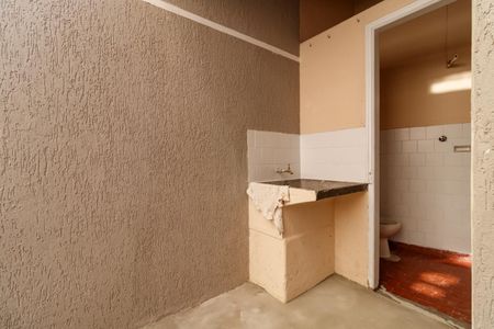 Casa para alugar com 93m², 2 quartos e 1 vaga Casa para alugar com 93m², 2 quartos e 1 vagaQuintal e Área de Serviço