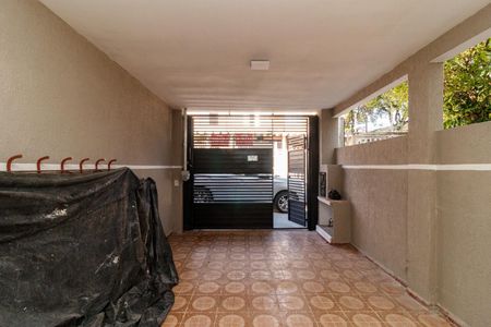 Casa para alugar com 93m², 2 quartos e 1 vaga Casa para alugar com 93m², 2 quartos e 1 vagaGaragem