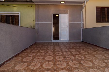 Casa para alugar com 93m², 2 quartos e 1 vaga Casa para alugar com 93m², 2 quartos e 1 vagaVaranda da Suíte