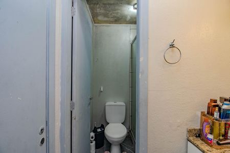 Casa de condomínio à venda com 86m², 3 quartos e 1 vaga Casa de condomínio à venda com 86m², 3 quartos e 1 vagaBanheiro Corredor / Suíte Americana