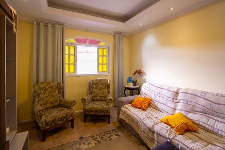 Sala de casa para alugar com 2 quartos, 360m² em Pacheco, São Gonçalo