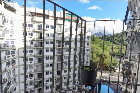 Apartamento para alugar com 60m², 2 quartos e 1 vaga Apartamento para alugar com 60m², 2 quartos e 1 vagaSala