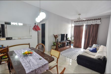 Sala de apartamento para alugar com 2 quartos, 60m² em São Francisco Xavier, Rio de Janeiro