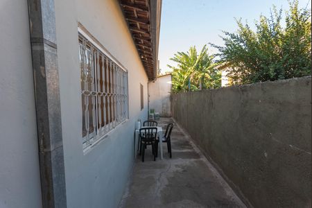 Casa à venda com 182m², 3 quartos e 2 vagasQuintal