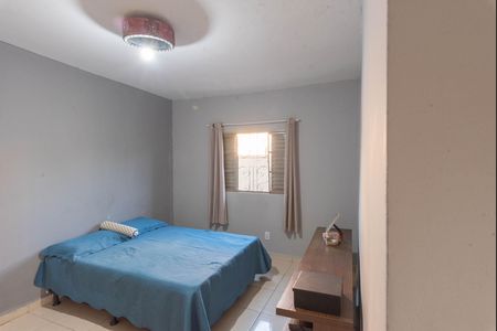 Casa à venda com 182m², 3 quartos e 2 vagasQuarto 2
