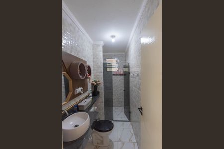 Casa à venda com 182m², 3 quartos e 2 vagasBanheiro