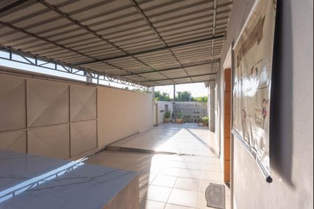 Casa à venda com 182m², 3 quartos e 2 vagasGaragem