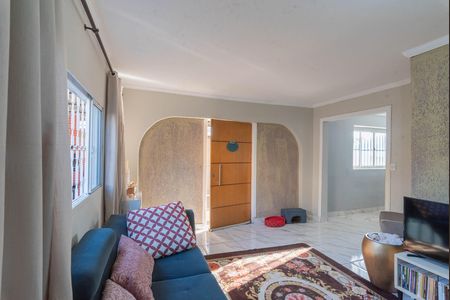 Casa à venda com 182m², 3 quartos e 2 vagasSala