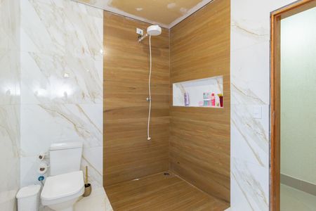 Casa para alugar com 180m², 3 quartos e 1 vaga Casa para alugar com 180m², 3 quartos e 1 vagaBanheiro Superior