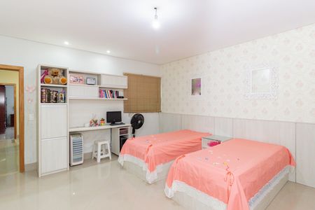 Casa para alugar com 180m², 3 quartos e 1 vaga Casa para alugar com 180m², 3 quartos e 1 vagaQuarto 2