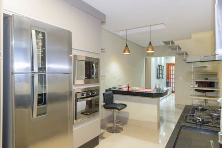 Casa para alugar com 180m², 3 quartos e 1 vaga Casa para alugar com 180m², 3 quartos e 1 vagaCozinha