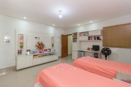 Casa para alugar com 180m², 3 quartos e 1 vaga Casa para alugar com 180m², 3 quartos e 1 vagaQuarto 2