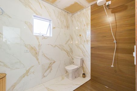 Casa para alugar com 180m², 3 quartos e 1 vaga Casa para alugar com 180m², 3 quartos e 1 vagaBanheiro Superior