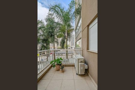 Apartamento à venda com 76m², 2 quartos e 2 vagas Apartamento à venda com 76m², 2 quartos e 2 vagasVaranda