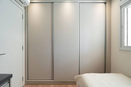 Apartamento à venda com 76m², 2 quartos e 2 vagas Apartamento à venda com 76m², 2 quartos e 2 vagasQuarto