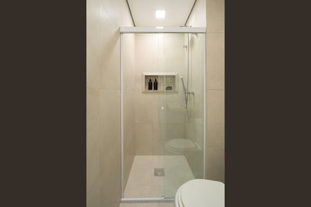 Apartamento à venda com 76m², 2 quartos e 2 vagas Apartamento à venda com 76m², 2 quartos e 2 vagasBanheiro