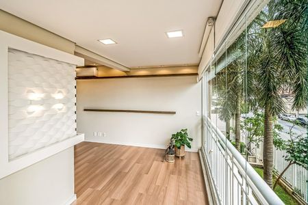 Apartamento à venda com 76m², 2 quartos e 2 vagas Apartamento à venda com 76m², 2 quartos e 2 vagasVaranda