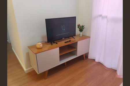 Apartamento para alugar com 50m², 2 quartos e 1 vaga Apartamento para alugar com 50m², 2 quartos e 1 vagaSala
